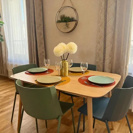 L'original - Courtais - Hypercentre Apartment Montlucon
